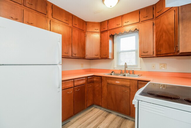 Photo - 2480 Sylmar Ct