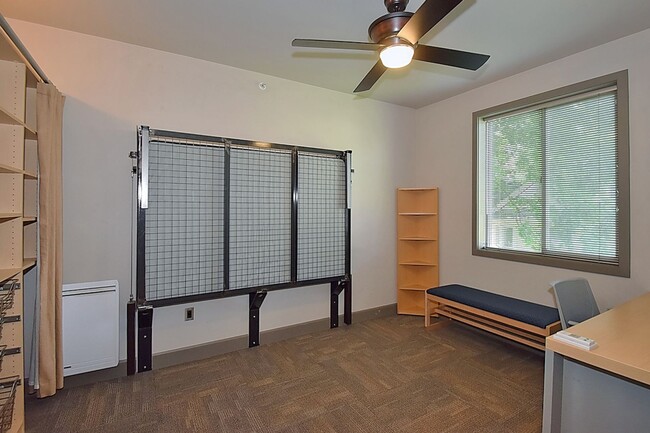 Photo - The Gee Unit 1