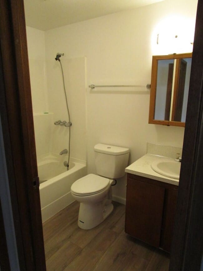 Photo - 1114 Fidalgo St