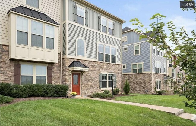 Photo - 16621 Gossamer Dr