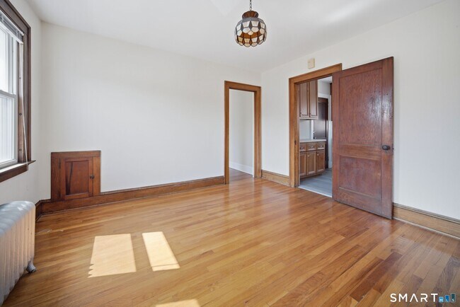 Photo - 99 Thomas St