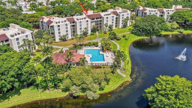 Building Photo - 1915 Lavers Cir Unit E103