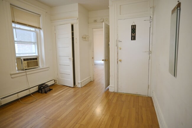 Photo - 1426 Springfield Ave Unit 2nd Floor