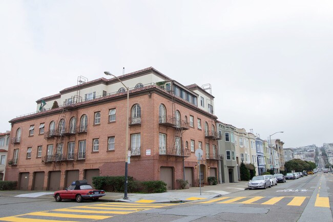 3560 Divisadero