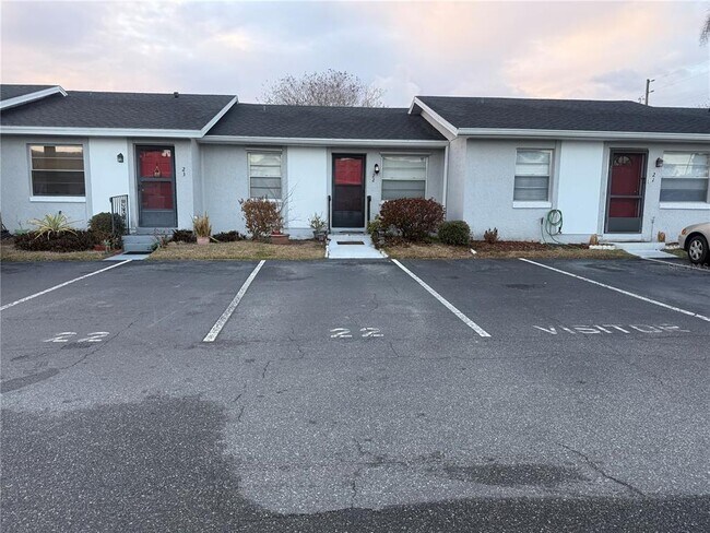 Photo - 22 Lake Villa Way