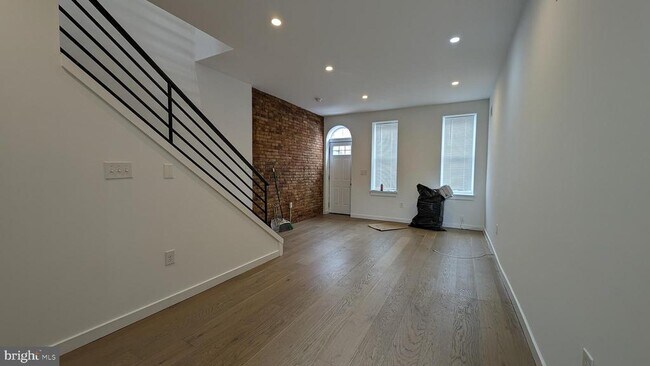 Photo - 2232 N Mascher St