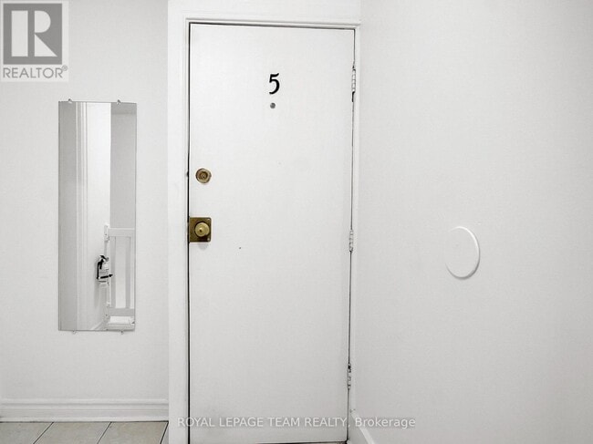 Photo - 4 Eccles St Unit 5