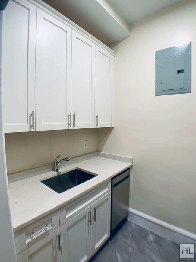 Photo - SECOND AVENUE Unit 9M