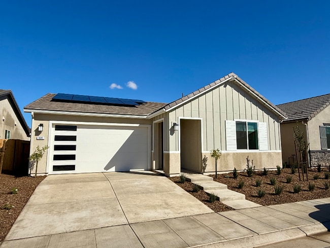 Building Photo - 1641 Bloom Ave