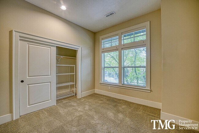 Photo - Refined Portland Residence Near Forest Park & NW 23rd