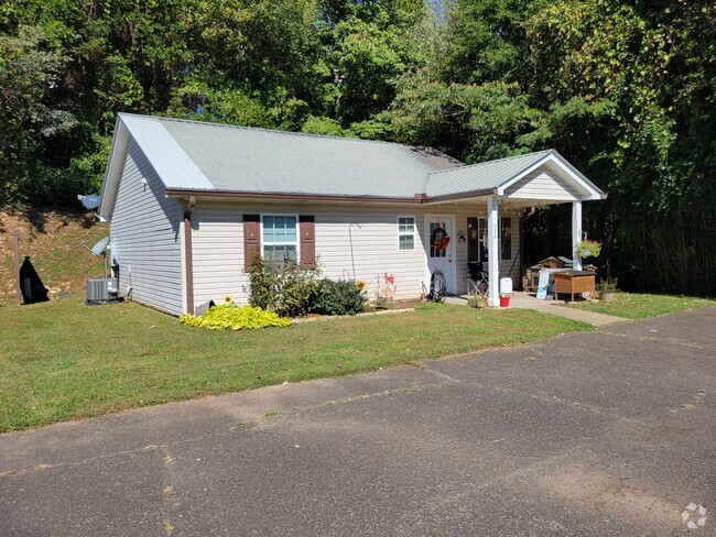 Building Photo - 456 Austin St Rental