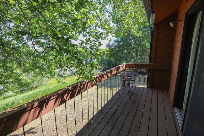 Photo - 1677 Edwards Dr