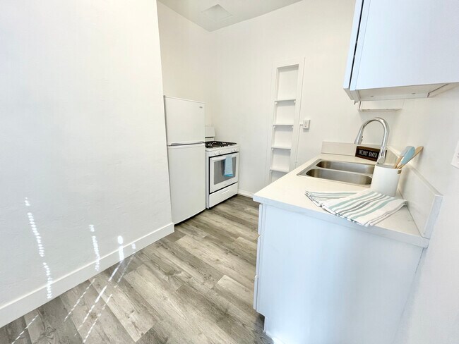 Photo - 1247 Ingraham St Los Angeles, CA 90017 Unit 205