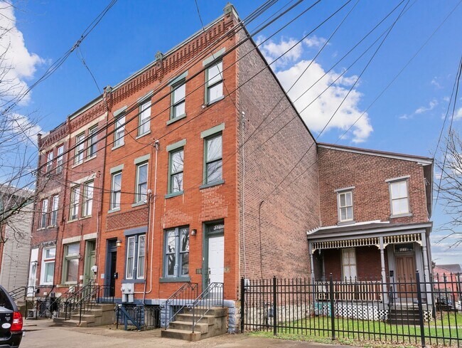 Photo - Brand New Remodel - 4BR / 2BA Home in Manchester - In-Unit Laundry, Convenient Location - Availab...