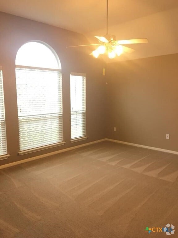 Building Photo - 607 Ashland Creek Rental