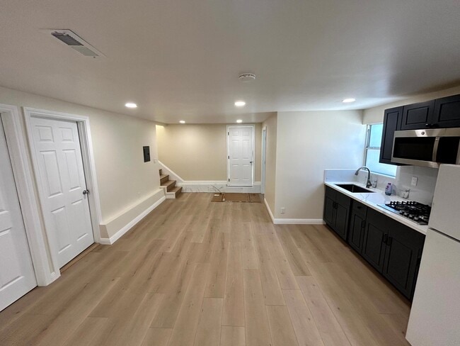 415 Wallace Ave Unit A