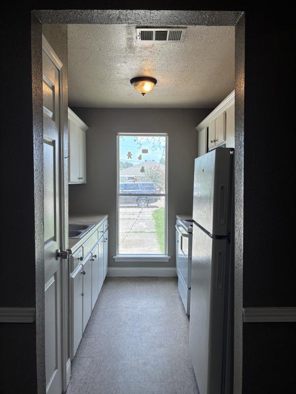Photo - 8238 Keel Ave