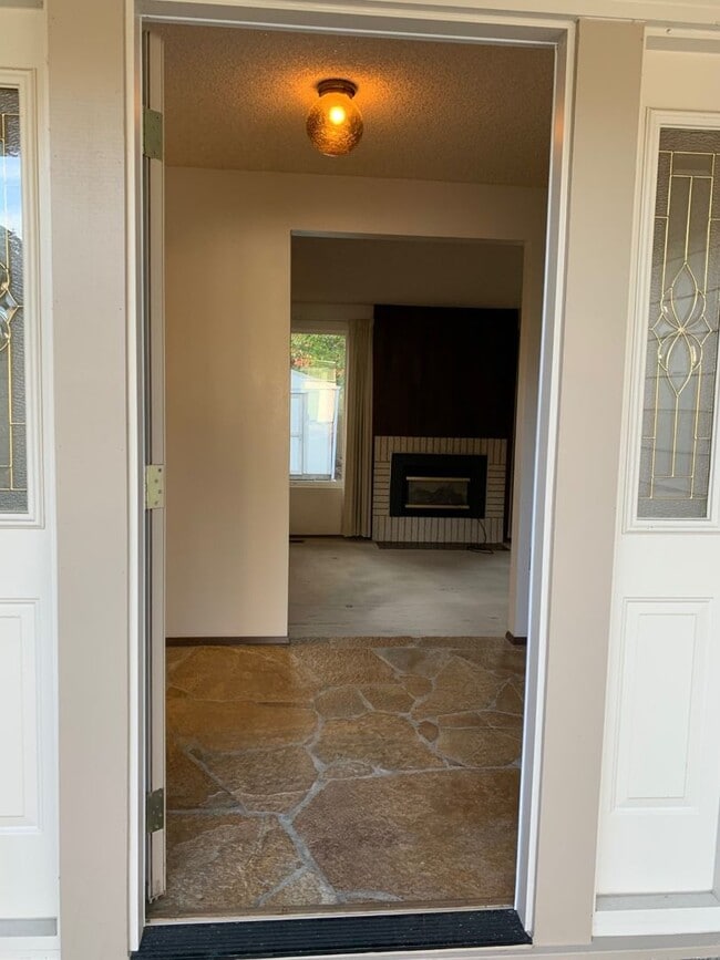 Photo - Spacious 3 bed 2 bath rambler home in Boulevard Lane, Renton