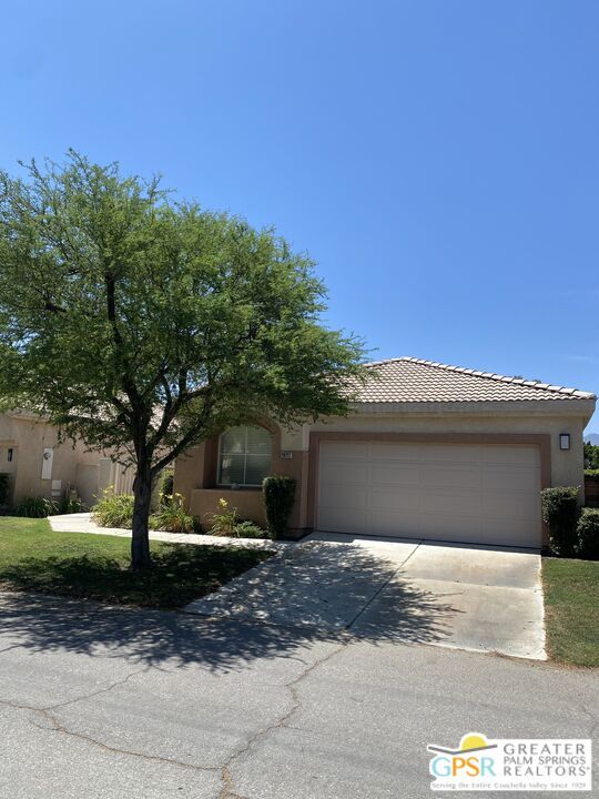 29727 W Laguna Dr