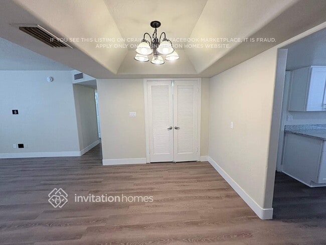 Photo - 2627 N 70th Pl
