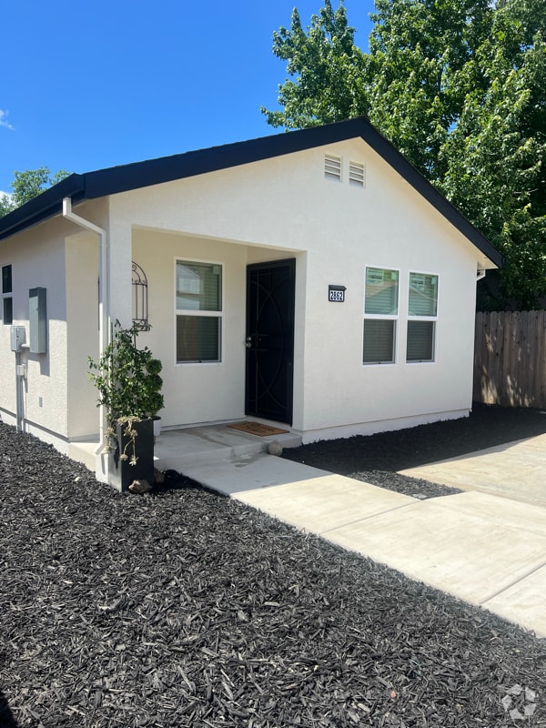 Building Photo - 2862 Belgrade Way Rental