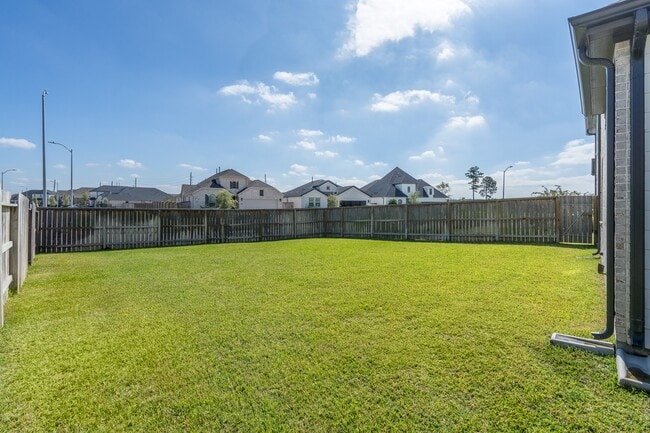 Photo - 13210 Wood Leaf Pk