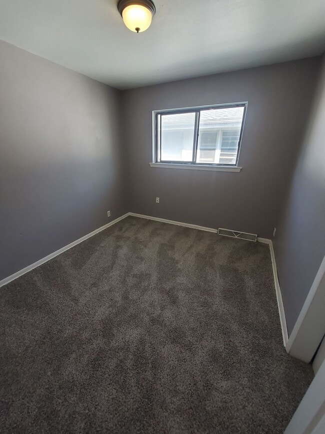 Photo - 5826-5828 N 93rd St. (Duplex) Unit 5828 Upper