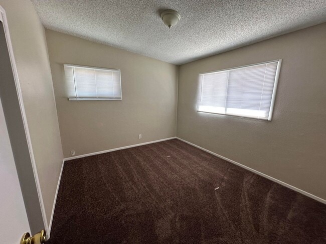Photo - 453 Oasis Dr