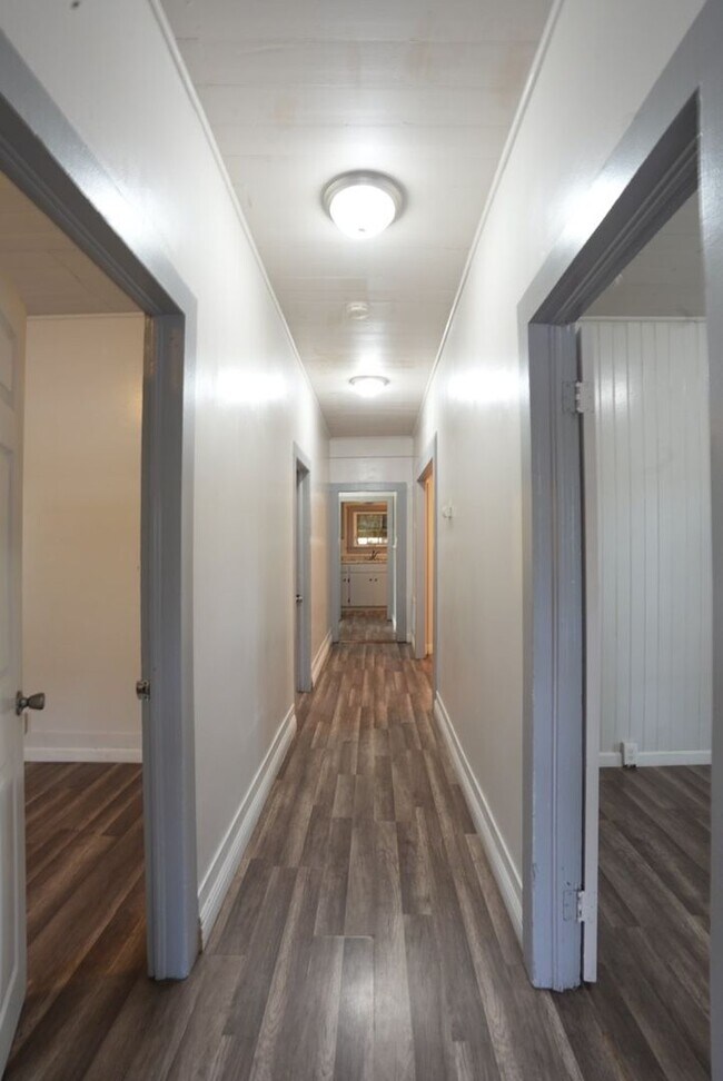 Photo - Cross Street, 331-335* Unit 331