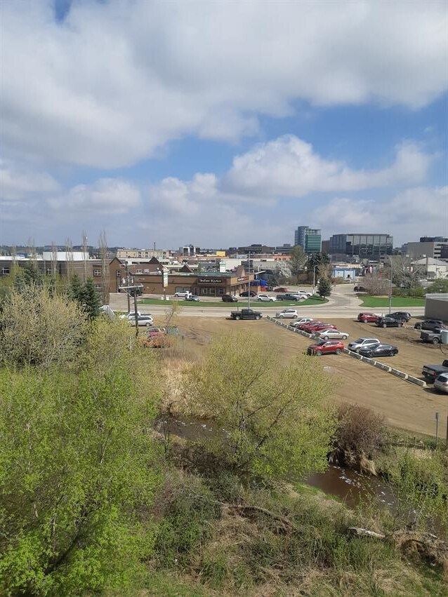 Photo - 0 Bed 0 Bath Unit in Red Deer, AB Unit 303