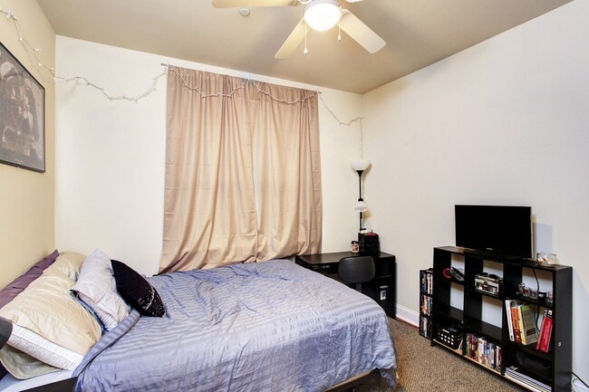 Photo - 1708 Fontain St Unit A