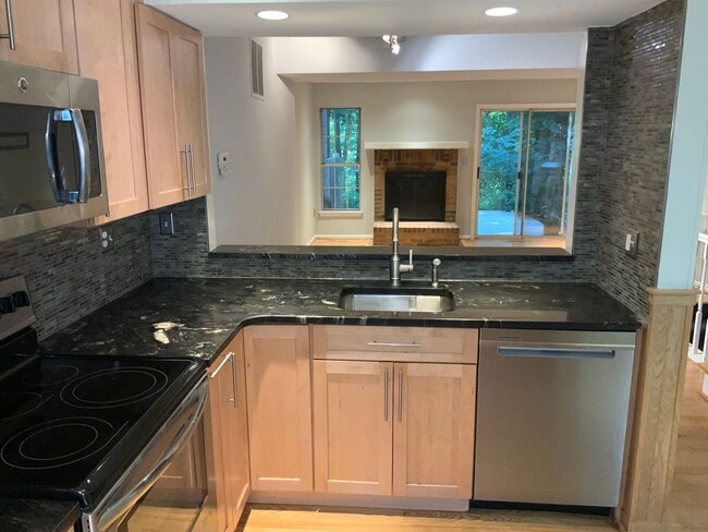 Photo - Beautiful 2BR 3.5BA updated town home located in the Saddle Ridge Community