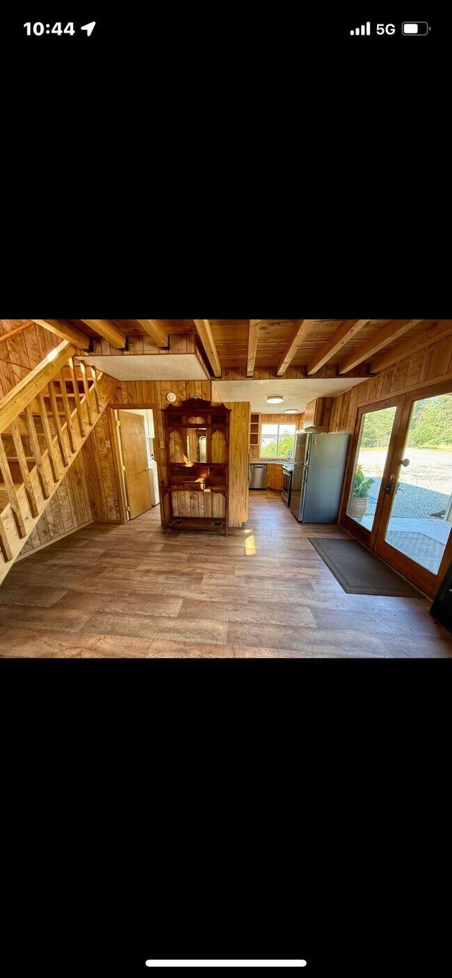 Photo - 3305 Bradeen Rd