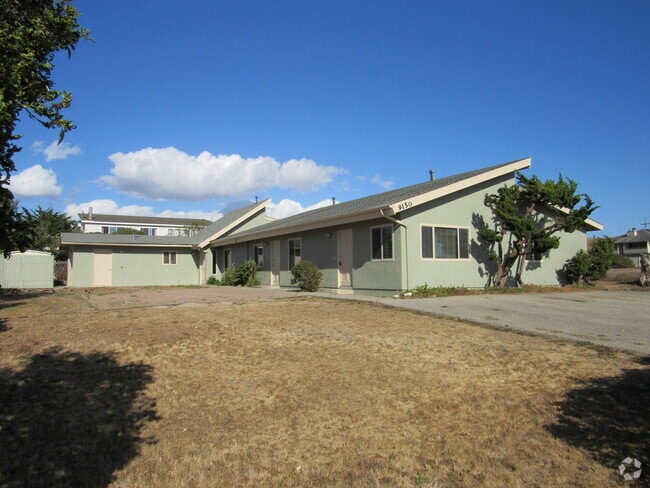 Building Photo - 9150 Avonne Ave Unit 9150 Avonne Ave - 1 Rental