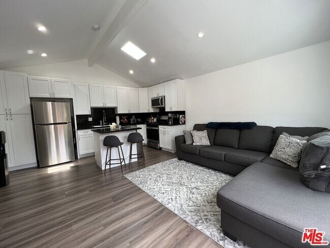 Photo - 12512 Rubens Ave