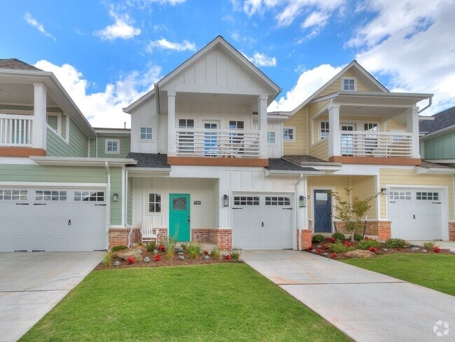 Building Photo - Luxury, Zero Maintenance Living Edmond Tow... Rental