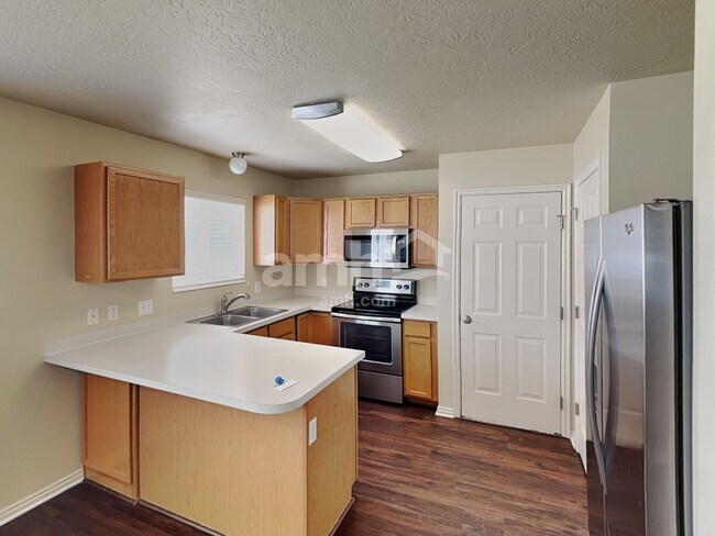 Photo - 2996 E 1530 S