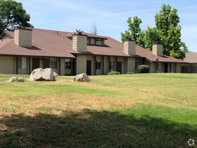 Building Photo - 2351 Fir Ave Unit 2351-1 Rental