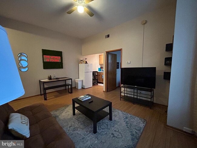 Photo - 532 N 15th St Unit 2D