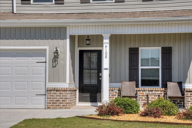 Photo - 108 Adelle Ct