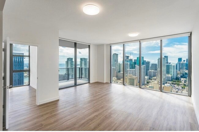 Photo - 46 SW 1st St Unit 44th