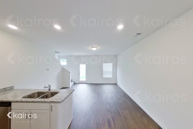 Photo - 145 Dudley Wy