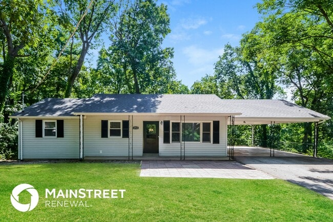 Photo - 4312 Oakcrest Dr