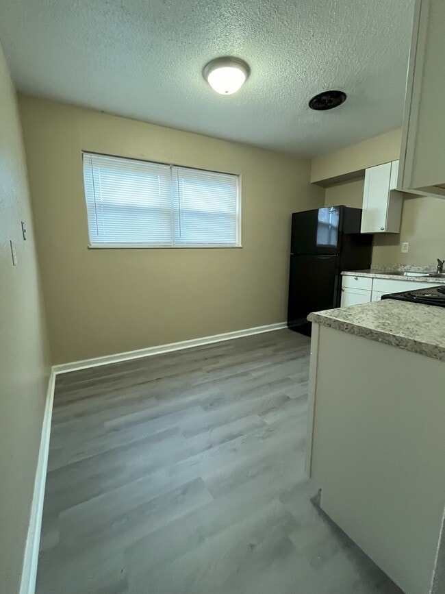 Waters Edge Apartment Homes