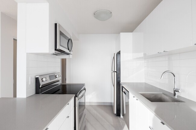 Photo - Hollyburn Plaza Unit 00804