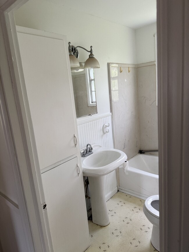 Photo - 5046 Bearden Rd