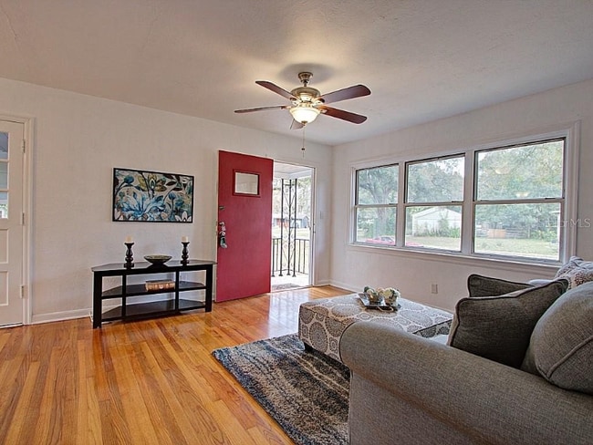 Photo - 604 N Kentucky Ave