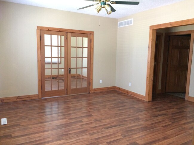 Photo - 1648 Finley St