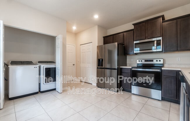 Photo - 958 Observatory Pkwy