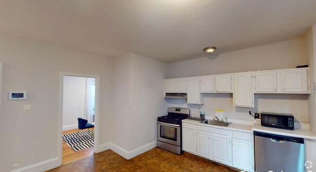 Building Photo - 696 Columbia Rd Unit 1 Rental